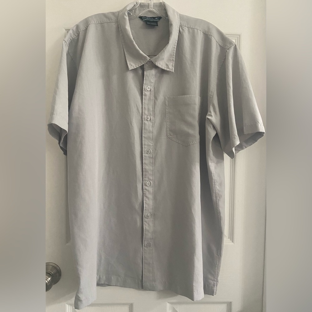 Men’s O’Neill Casual Short Sleeve Button up shirt Grey Size Large Soft Viscose